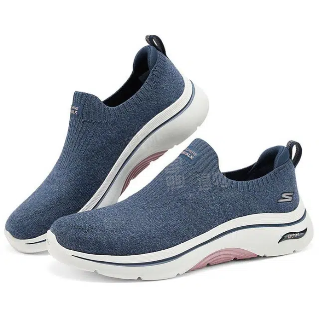 Skechers Arch Fit