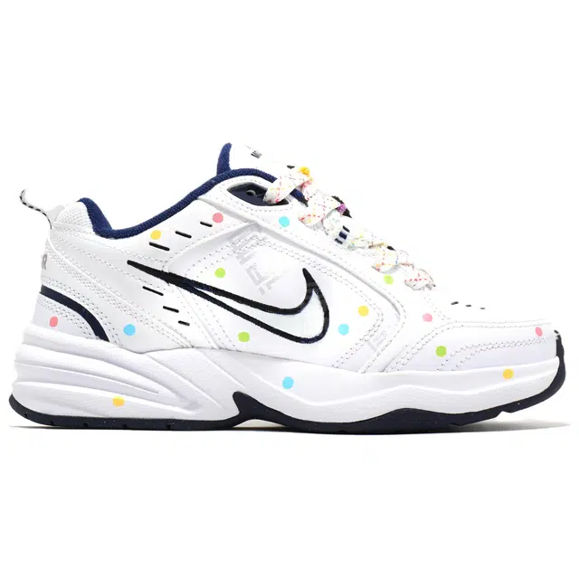 Nike Air Monarch 4