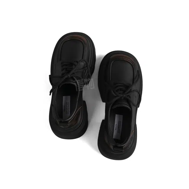 DOLIN COLLECTION PU