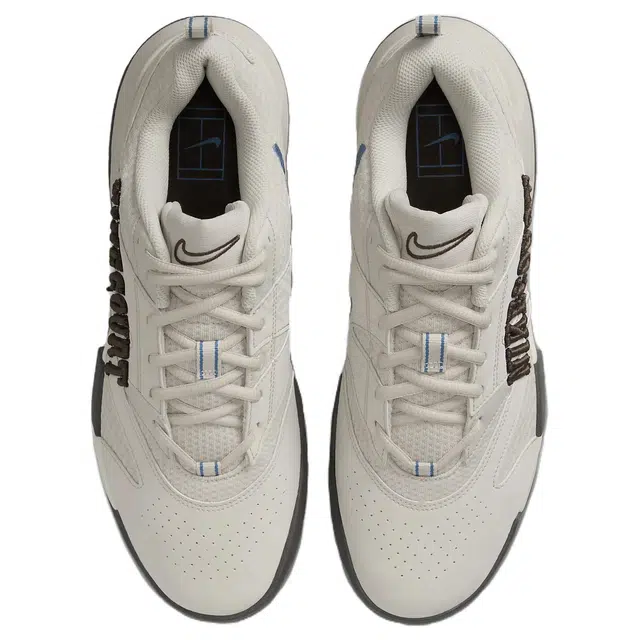 Nike Court Light 4