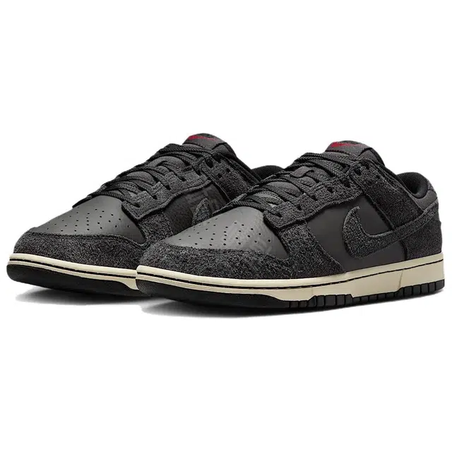 Nike Dunk Low PRM