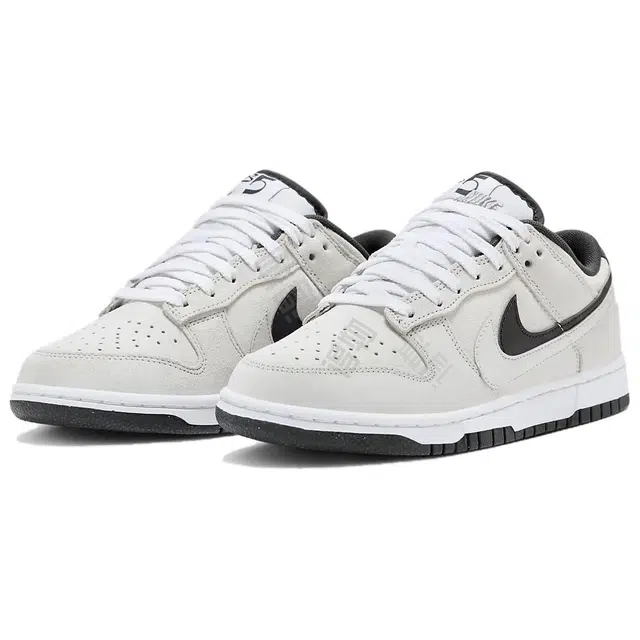 Nike Dunk Low Double Swoosh Dunks