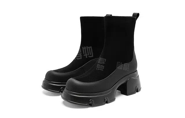 NINE WEST