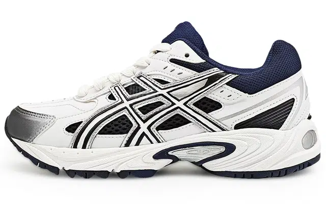 Asics EIGHT