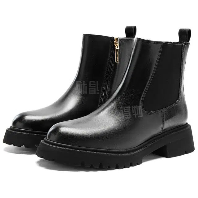 NINE WEST