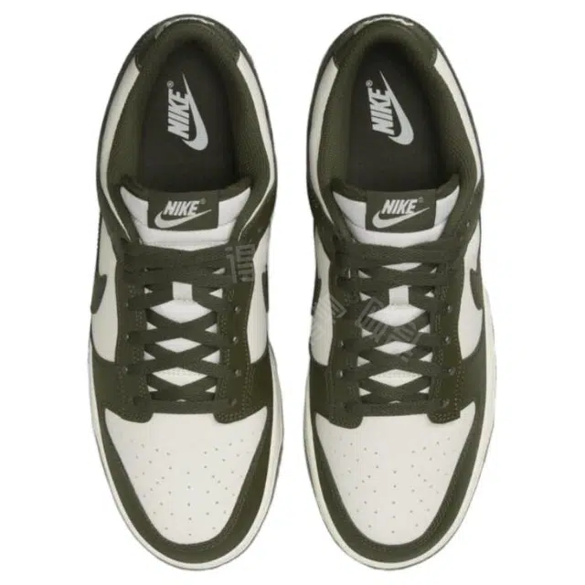 Nike Dunk LOW Retro