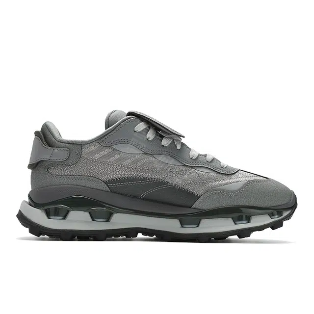 FILA KM2