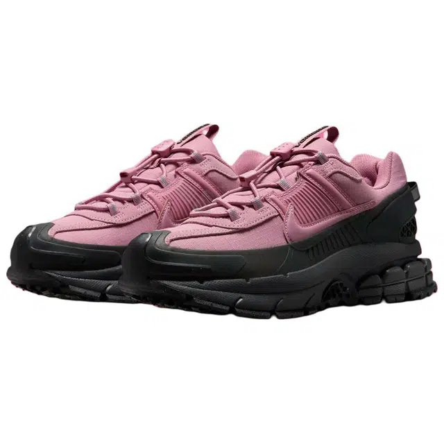 Nike Zoom Vomero 5 Roam Elemental Pink
