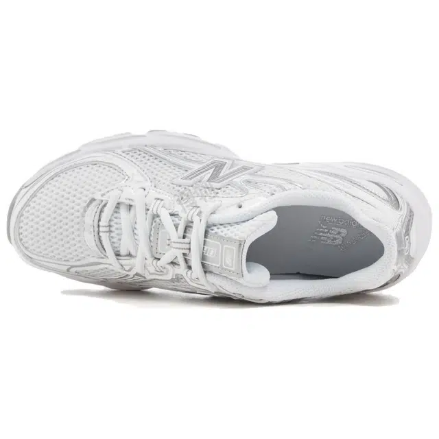 New Balance NB 740