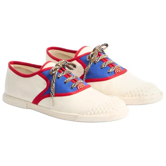 Valentino Bay By Bay