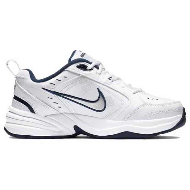 Nike Air Monarch 4