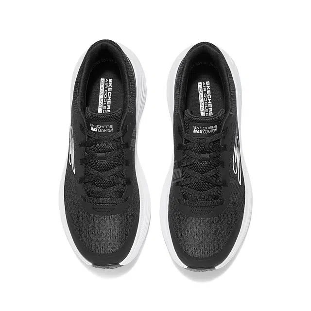 Skechers Max Cushioning Endeavour