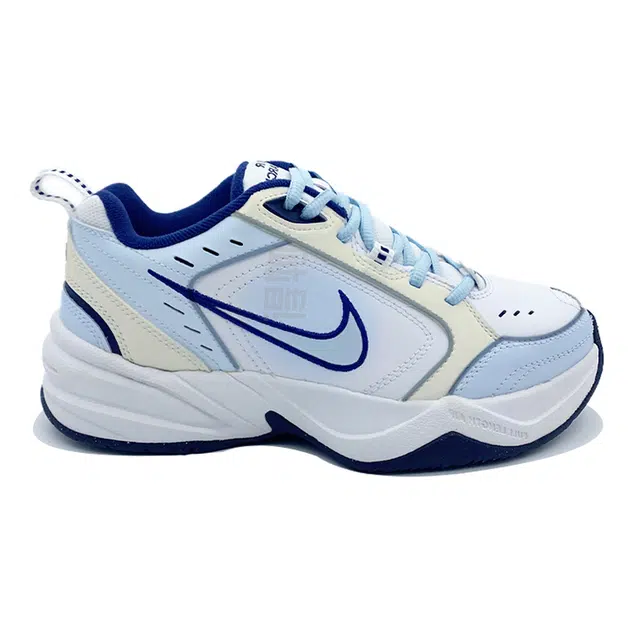 Nike Air Monarch 4