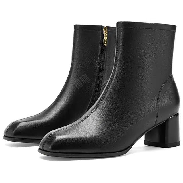 NINE WEST