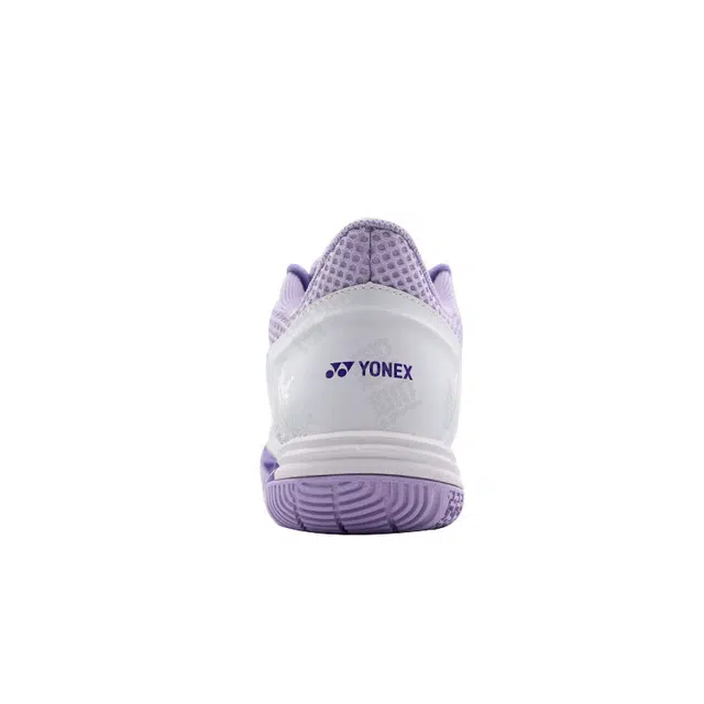 YONEX