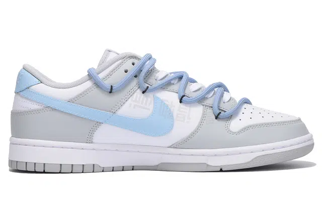 Nike Dunk Low "Light Grey"