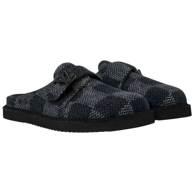 LOUIS VUITTON Easy