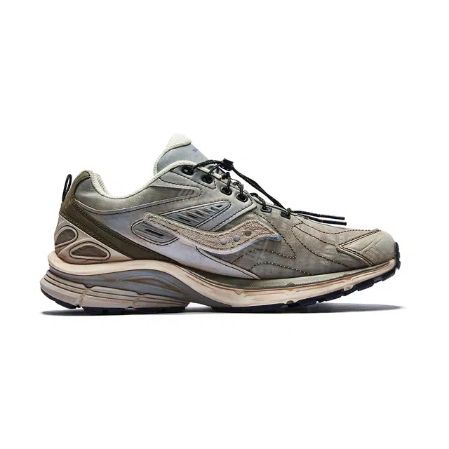 COSTS x Saucony Kinvara 4 RE