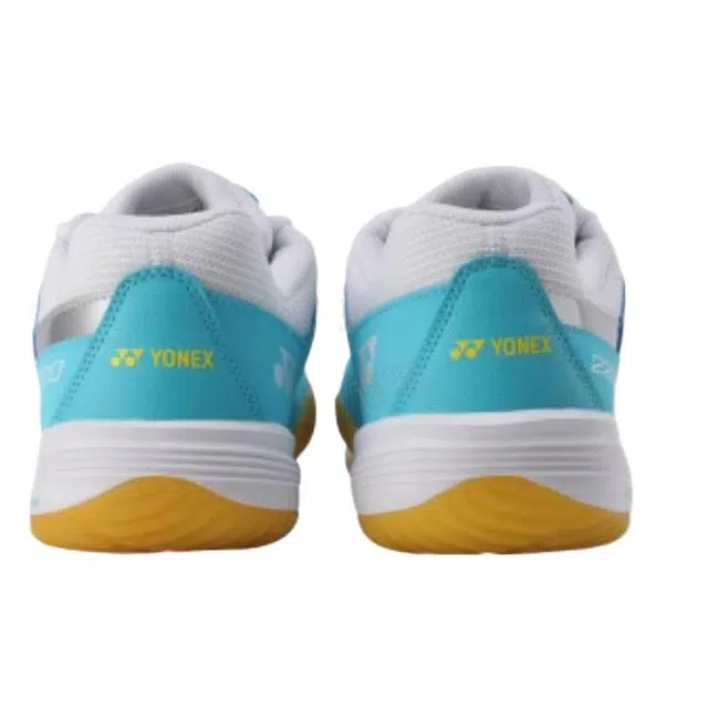 YONEX