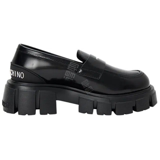LOVE MOSCHINO