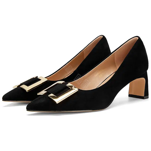 NINE WEST