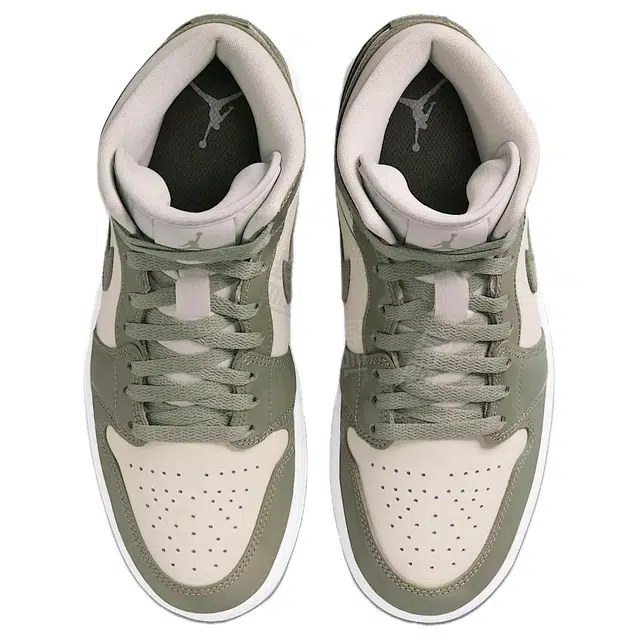 Jordan Air Jordan 1 Mid SE "Sea Glass"