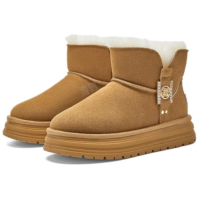 NINE WEST