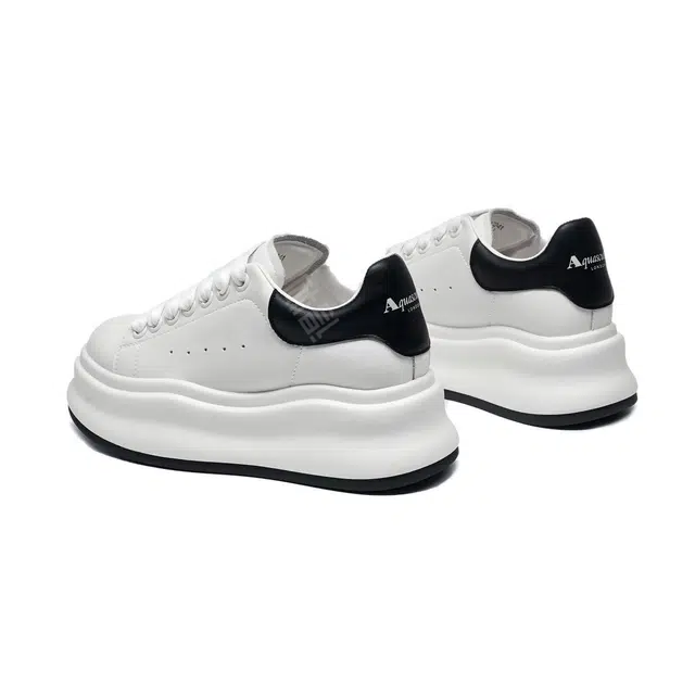AQUASCUTUM