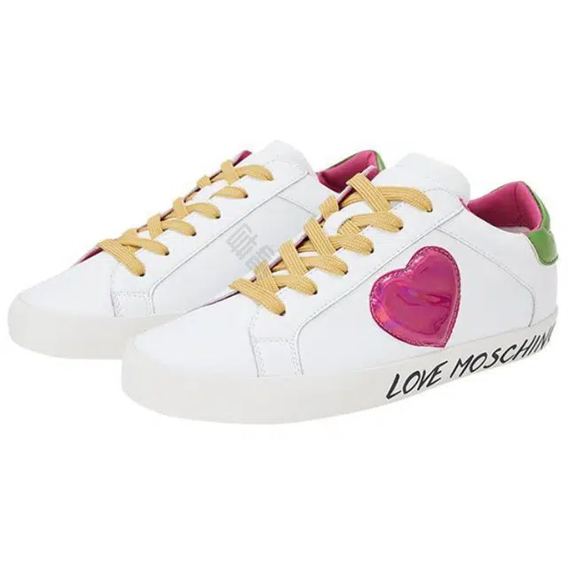 LOVE MOSCHINO