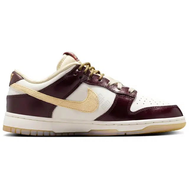 Nike Dunk LOW LX CN