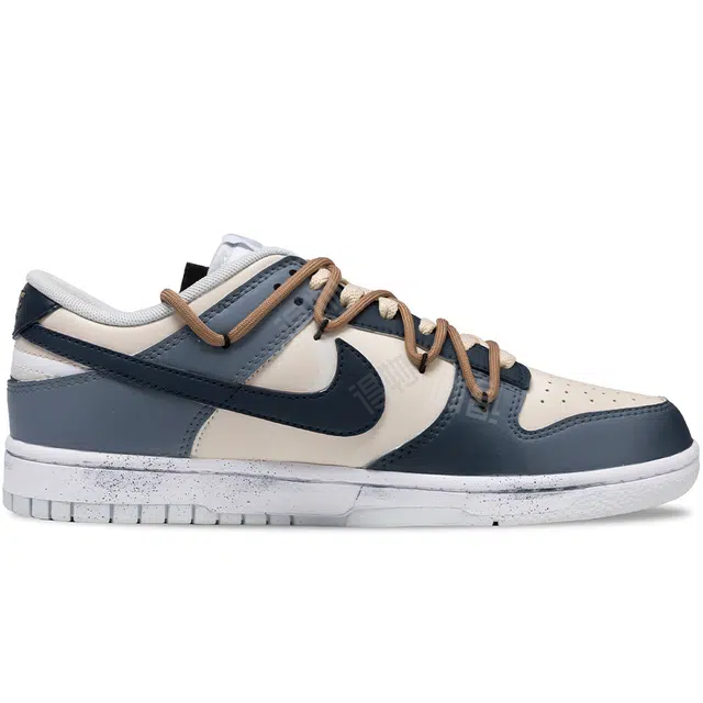 Nike Dunk Low Retro