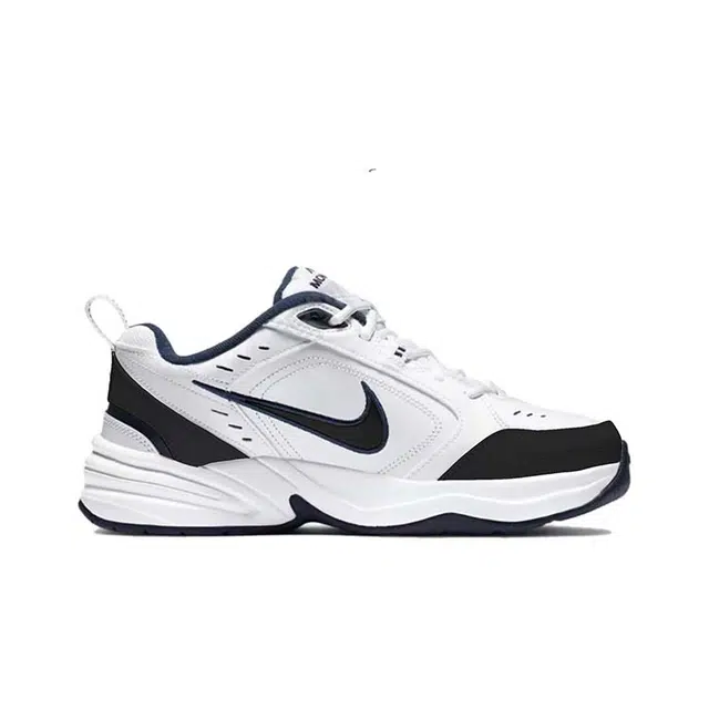 Nike Air Monarch 4
