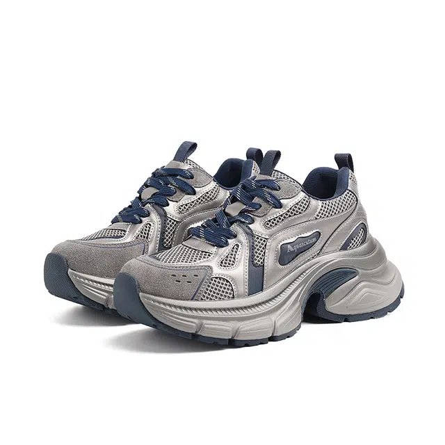 AQUASCUTUM