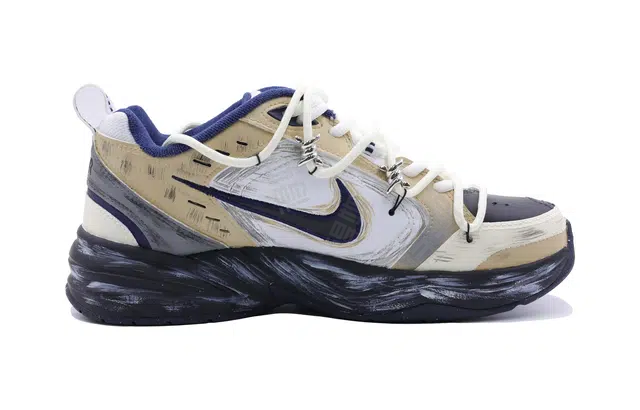 Nike Air Monarch 4