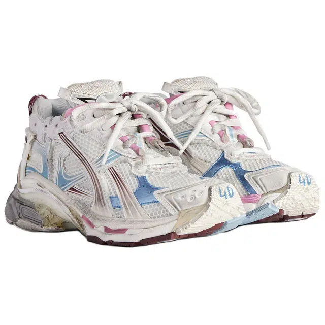 Balenciaga Runner Gradient