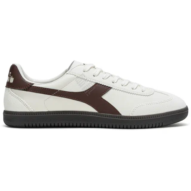 diadora Saunter EC