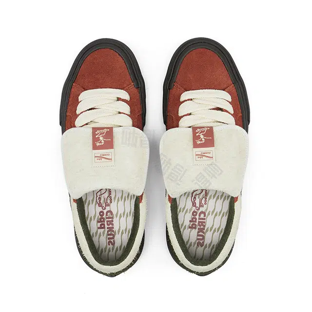 FEVER DOG x oddCIRKUS Astley Pro