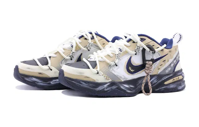 Nike Air Monarch 4