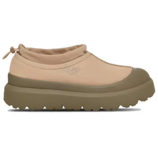 UGG Tasman