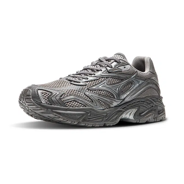 Mizuno ADVENTURE V2
