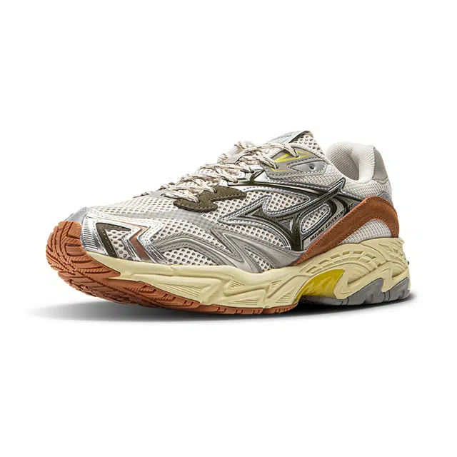 Mizuno ADVENTURE V2