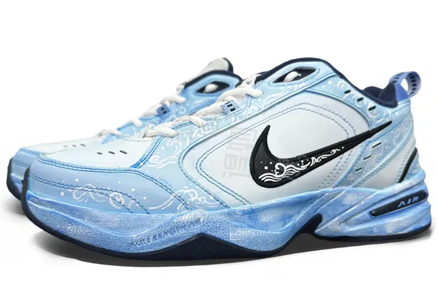 Nike Air Monarch 4