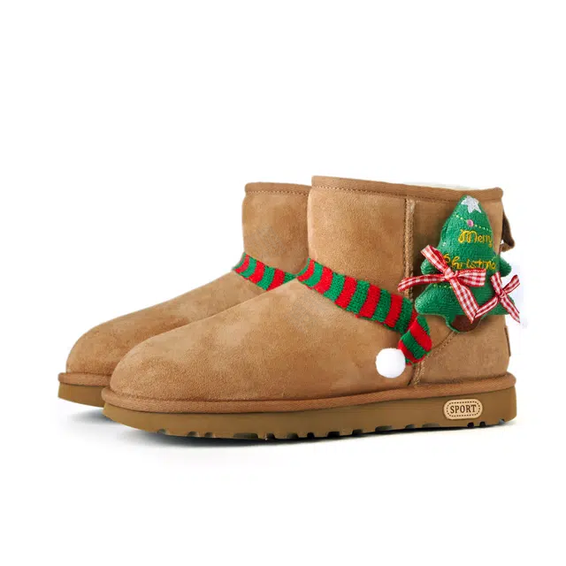 UGG 108