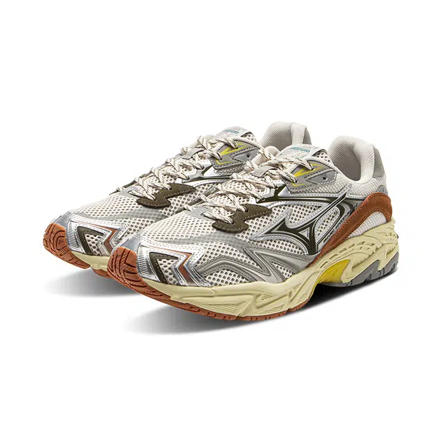 Mizuno ADVENTURE V2