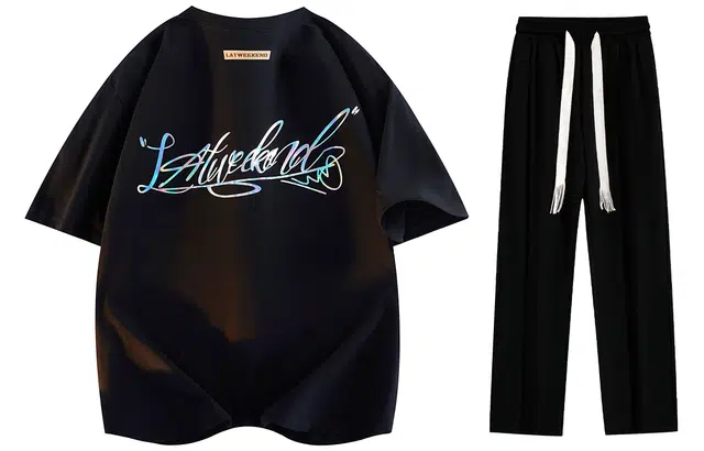LA'T.WEEKEND Logo T