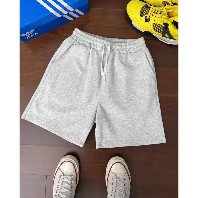徐百货 美式潮牌重磅短款简约百搭夏季牛奶丝透气高级感三四分裤休闲短裤 男女同款