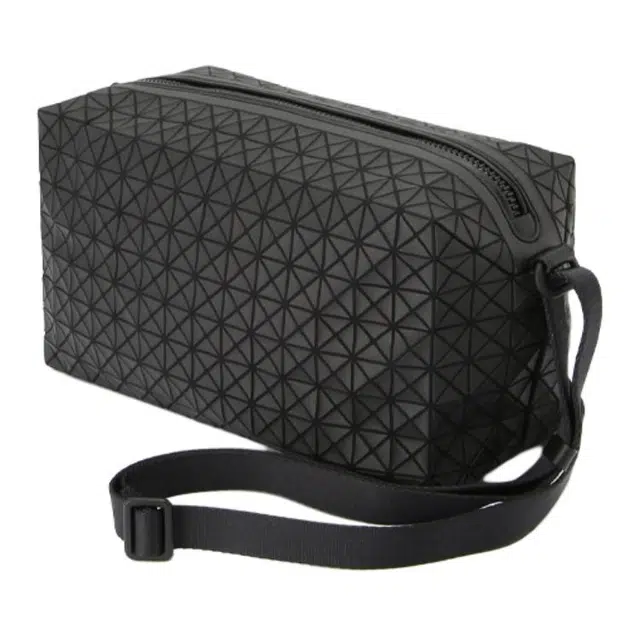 ISSEY MIYAKE Kuro Saddle PVC