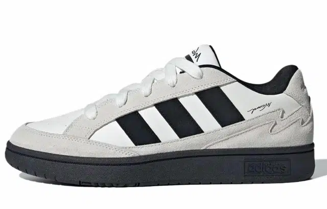 adidas WCARD ADV