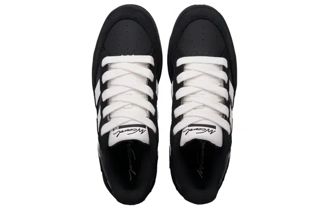 adidas WCARD ADV