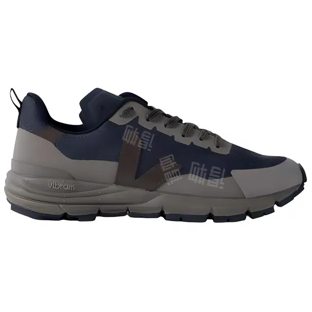 vibram x VEJA Dekkan